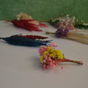 Dry Flower Small Bouquet – Combo of 5 random Bouquet
